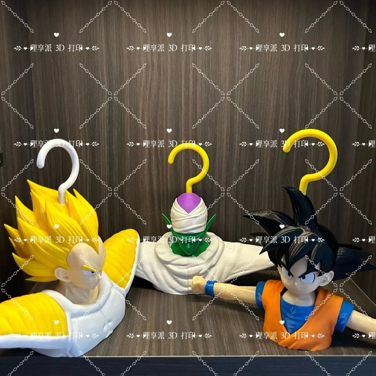Home Bathroom Products - ドラゴンボールアニメ周辺機器乾燥ラック孫悟空ベジータ飾りクリエイティブギフトホームクローゼット装飾アニメファン向け
