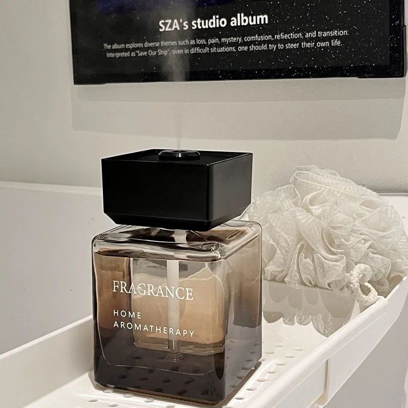 ホームフレグランススプレー ホテルグレード 自動芳香スプレー - Home & Bathroom Building Products Pte Ltd のレビューと価格