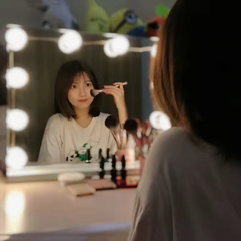 USB LEDハリウッドバニティランプ、取り外し可能な化粧鏡 - Home Bathroom Vanity のレビューと価格